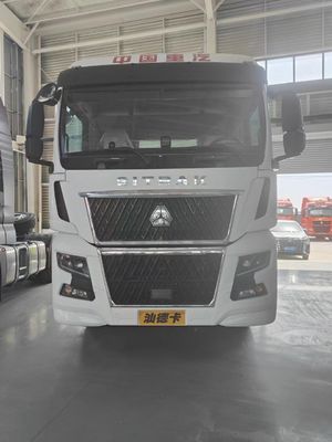 시노트루크 시트라크 C9H 6X4 트랙터 트레일러 510-840HP 16 AMT EURO 6 510-840HP 무거운 트럭