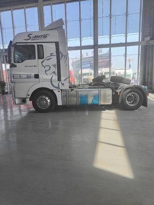 시노트루크 시트라크 C9H 6X4 트랙터 트레일러 510-840HP 16 AMT EURO 6 510-840HP 무거운 트럭