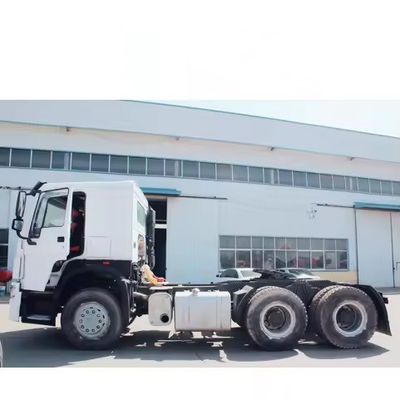 수동 변속기 Sinotruk HOWO 371hp 6*4 트랙터 헤드 트럭 자동 창문