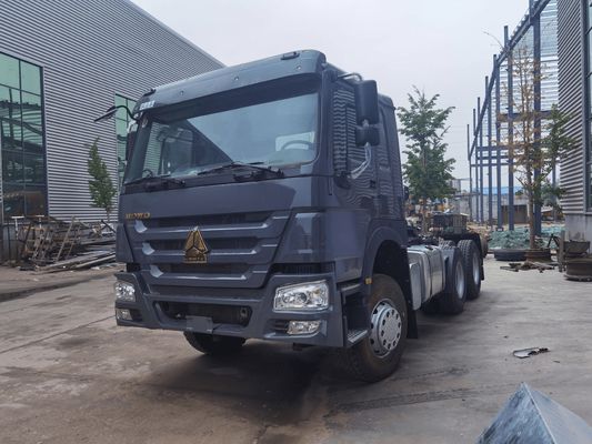 후면 카메라 360° Sinotruk HOWO 6x4 트랙터 트럭을 필리핀에 장착