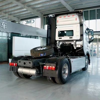 570hp Sinotruk Huanghe X7 4X2 유로 6 공기 서스펜션 자동 변속기 트랙터 트럭