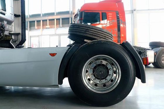 570hp Sinotruk Huanghe X7 4X2 유로 6 공기 서스펜션 자동 변속기 트랙터 트럭
