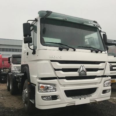 사용된 시노트룩 시트랙 C9H 4x2 트랙터 헤드 최대 토크 Nm 2500Nm 7396*2496*2958