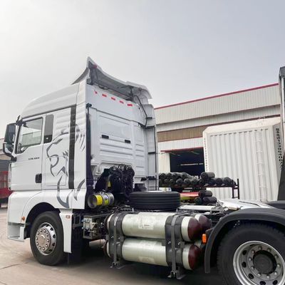 이중 배 좌석 사용 된 시노트럭 시트랙 트랙터 트럭 최고 430hp C7H C9H 엔진